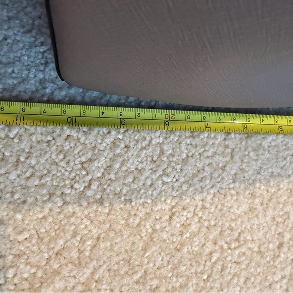 Michael Kors Tan Tote Bag - Picture 9 of 9